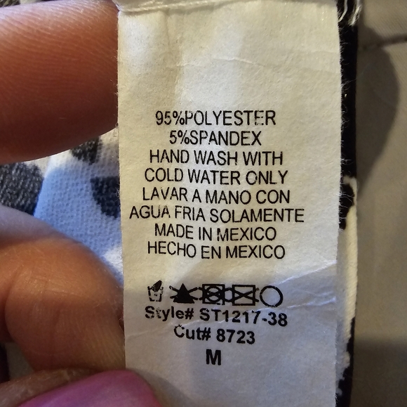 HEIMISH USA, Ladies Tee, Size Medium - Picture 8 of 8